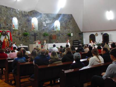 Aconteceu na noite desta sexta (05/08) o encerramento do TrÃ­duo em louvor ao Bom Jesus em Campo Mendes